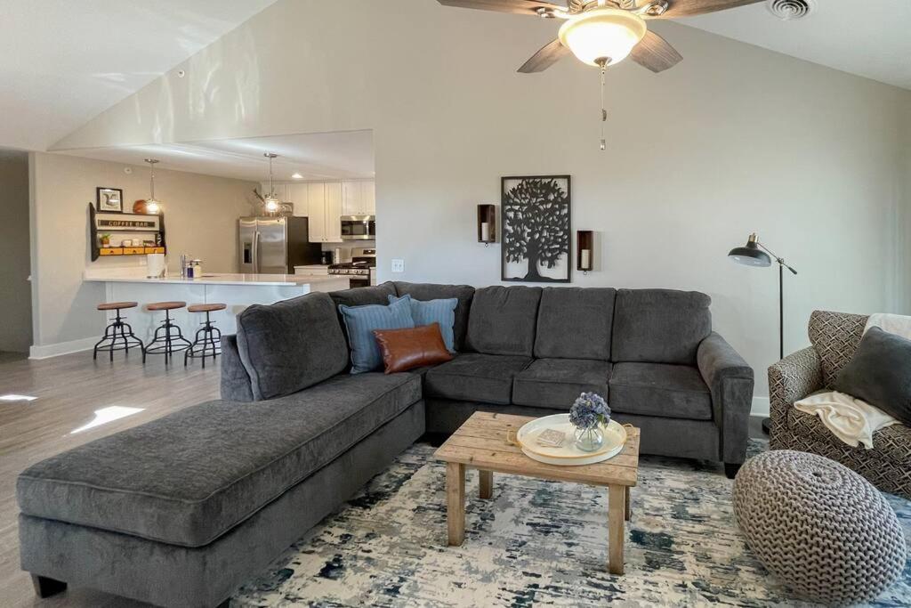 New Beautiful 3 Bedroom Condo In בטנדורף מראה חיצוני תמונה